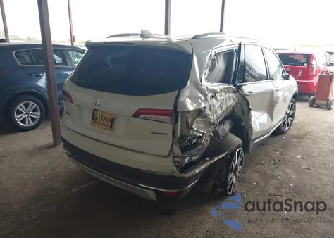 2019 Honda Pilot Touring z USA, uszkodzony, nr VIN 5FNYF5H6XKB037214